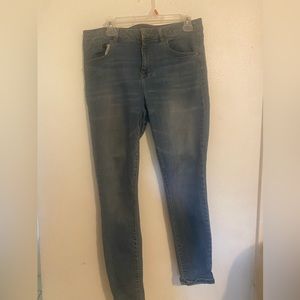 D.Jeans size 14P